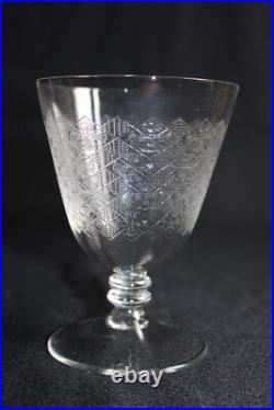 10 verres à eau en cristal gravé à l'aiguille Art Déco, décor chardon, h. 11.5cm