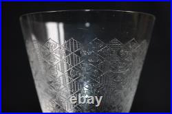 10 verres à eau en cristal gravé à l'aiguille Art Déco, décor chardon, h. 11.5cm