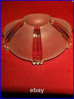 3 vasques demi-lune Art Déco (1930) Verre moulé-pressé Style Ezan / Petitot 3 vasques demi-lune Art Déco (1930) Verre moulé-pressé Style Ezan / Petitot