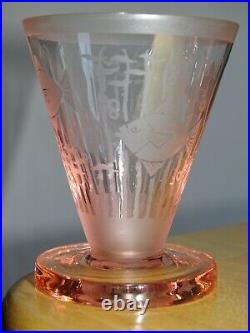 4 ANCIENS VERRES A APERITIF CRISTAL ART DECO GRAVURE ACIDE POISSON STYLISER 8 cm