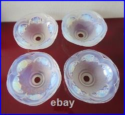 4 Tulipes coupelles en verre moulé opalescent Ezan, Art Déco