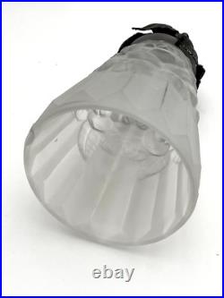 6 Tulipes Art Déco en verre pressé Degué pour lampe et lustre