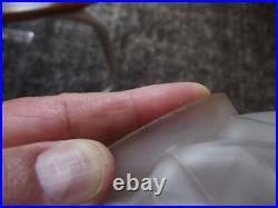ANDRE HUNEBELLE Vase boule en verre pressé moulé signé A. HUNEBELLE ART DECO