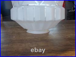 Ancien Globe Skyscraper Bulding Géométrique En Verre Dépoli- Art Déco Moderniste