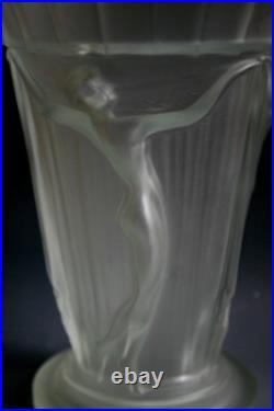 Ancien Vase Art Deco En Verre Circa 1930