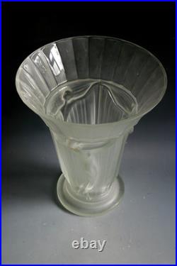 Ancien Vase Art Deco En Verre Circa 1930