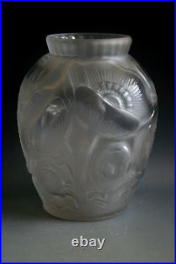 Ancien Vase Art Deco Pierre D'avesn En Verre