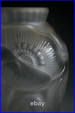 Ancien Vase Art Deco Pierre D'avesn En Verre