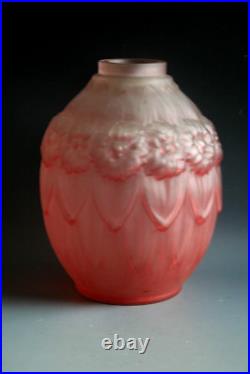 Ancien Vase Art Deco Vercais, Le Verre Francais Glass Circa 1930