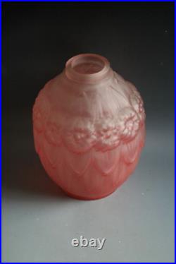 Ancien Vase Art Deco Vercais, Le Verre Francais Glass Circa 1930