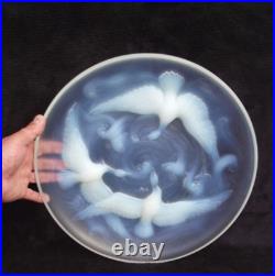 Ancien grand plat en verre pressé moulé Verlys albatroses poissons art déco 1930