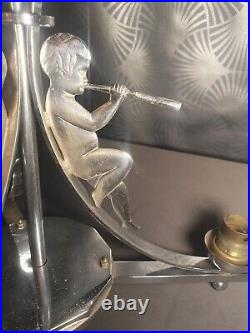 Ancien lustre art deco en metal & verre DEGUE sculpture statuette enfant lampe