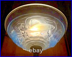 Ancienne Lampe Art Deco 1930 Fer Forge Verrerie Poissons Opalescente Ezan