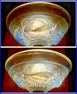 Ancienne Lampe Art Deco 1930 Fer Forge Verrerie Poissons Opalescente Ezan