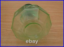 Ancienne carafe art déco en verre ouraline 1930