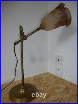 Ancienne lampe Art déco Art nouveau globe pâte de verre Degué