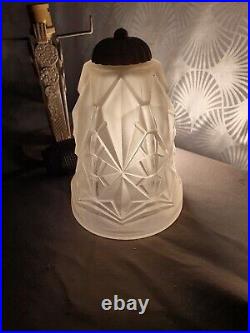 Ancienne lampe art déco pied en fer forgé MORIN & BOST & tulipe en verre