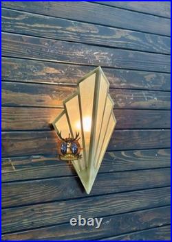 Applique murale art déco verre dépoli laiton élégance intemporelle luminaire