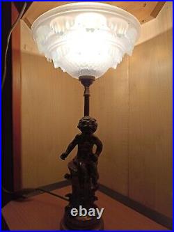 Art Deco Lampe de table bronze signé MOREAU coupelle EZAN opalescente