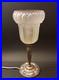 Art Déco Lampe en métal nickelé et verre moulé / pressé vers 1925