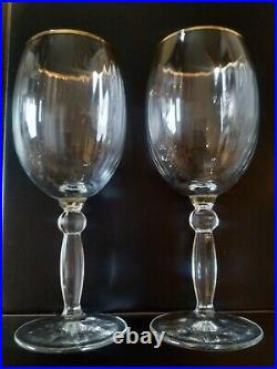 Art Déco. Lot 12 verres à pied en cristal cannelé/A ondulations verticales 17cm