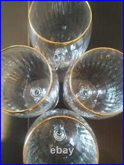Art Déco. Lot 12 verres à pied en cristal cannelé/A ondulations verticales 17cm