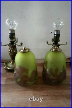 Art Deco Paire de Lampes de table ou de chevet Pâte de Verre