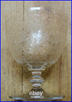 BACCARAT Superbe Verre à vin Art Deco Modèle ROHAN Cristal 10cm Dispo 4x