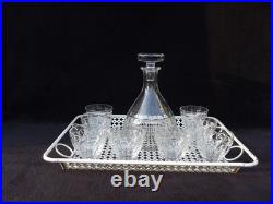 Baccarat Carafe et 8 Verres Service à liqueur en Cristal Modèle Charmes Art Déco