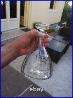 Baccarat Carafe et 8 Verres Service à liqueur en Cristal Modèle Charmes Art Déco