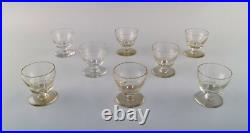Baccarat, France. Huit verres Art déco coupés à facettes. Art glass, 1930 / 4