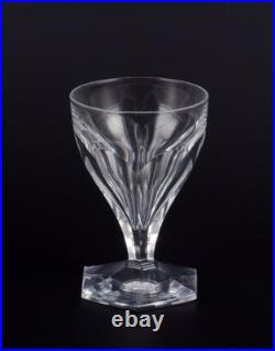 Baccarat, France. Lot de cinq verres Art Déco en cristal transparent