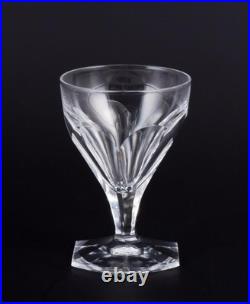 Baccarat, France. Lot de six verres Art Déco en cristal transparent, années