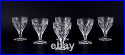 Baccarat, France. Lot de six verres à vin rouge Art Déco en verre cristal tra
