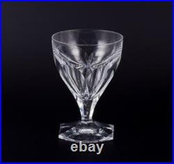 Baccarat, France. Lot de six verres à vin rouge Art Déco en verre cristal tra