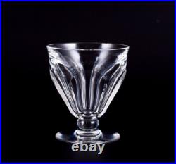 Baccarat, France. Quatre verres à vin blanc Art Déco en cristal à facettes