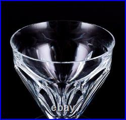 Baccarat, France. Quatre verres à vin rouge Art Déco en cristal à facettes