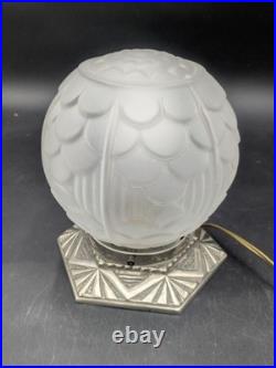 Belle lampe veilleuse art déco 1930 globe verre moulé et base en bronze