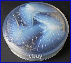 Boite ronde verre OPALESCENT VERLYS ART DECO PAPILLON DE NUIT Era Sabino Lalique