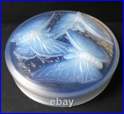 Boite ronde verre OPALESCENT VERLYS ART DECO PAPILLON DE NUIT Era Sabino Lalique