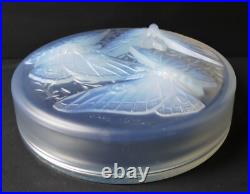 Boite ronde verre OPALESCENT VERLYS ART DECO PAPILLON DE NUIT Era Sabino Lalique