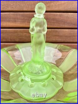 Centre de table pique-fleurs Art Deco Walther & Sohne verre ouraline centerpiece