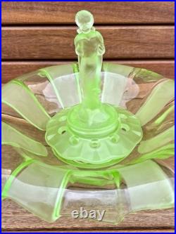 Centre de table pique-fleurs Art Deco Walther & Sohne verre ouraline centerpiece