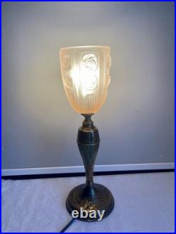 Charmante Lampe à Poser Ancienne Art Déco en Laiton et Verre Rose Moulé Pressé