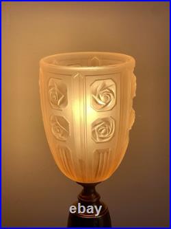 Charmante Lampe à Poser Ancienne Art Déco en Laiton et Verre Rose Moulé Pressé