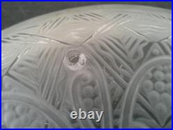 Coupe Art Deco En Verre Presse Moule Signee Lorrain Nancy Marque Creee Par Daum