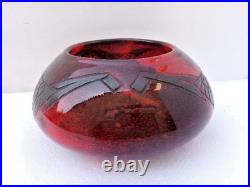 Coupe Art? Déco en verre rouge gravé à l'acide signée Legras
