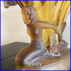 Coupe Walther & Sohne En Verre Moulé Pressé Art Déco