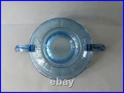 Coupe en verre bleu, Art Deco, modèle Noémie attribué à Luxval Val Saint Lambert