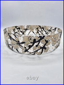 Coupe en verre soufflé émaillé à décor floral japonisant signé Mazoyer Art Déco